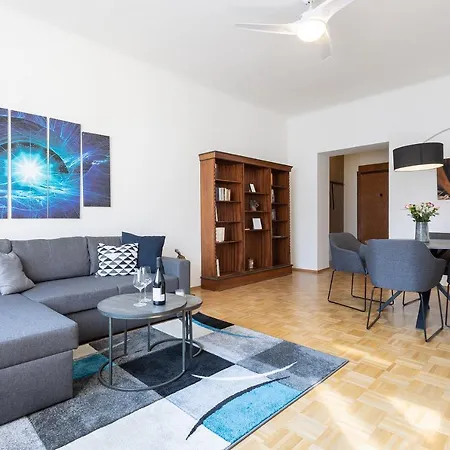 Bright&spacious Attic